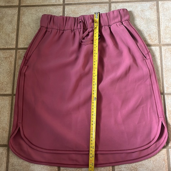 Lululemon dusty rose skirt - Picture 4 of 5